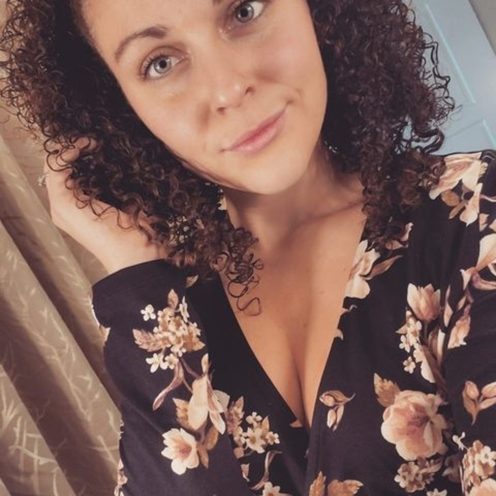 Meet your Posher, Becca
